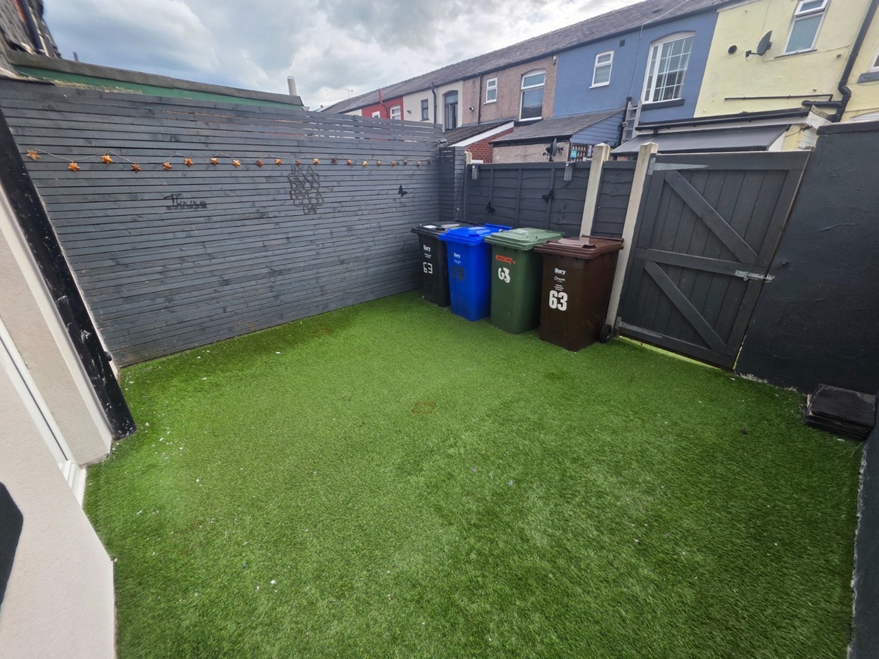 2 Bed Terraced House, Pilkington Road, M26 – photo 4