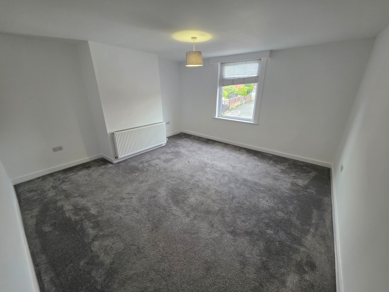 2 Bed Terraced House, Pilkington Road, M26 – photo 5