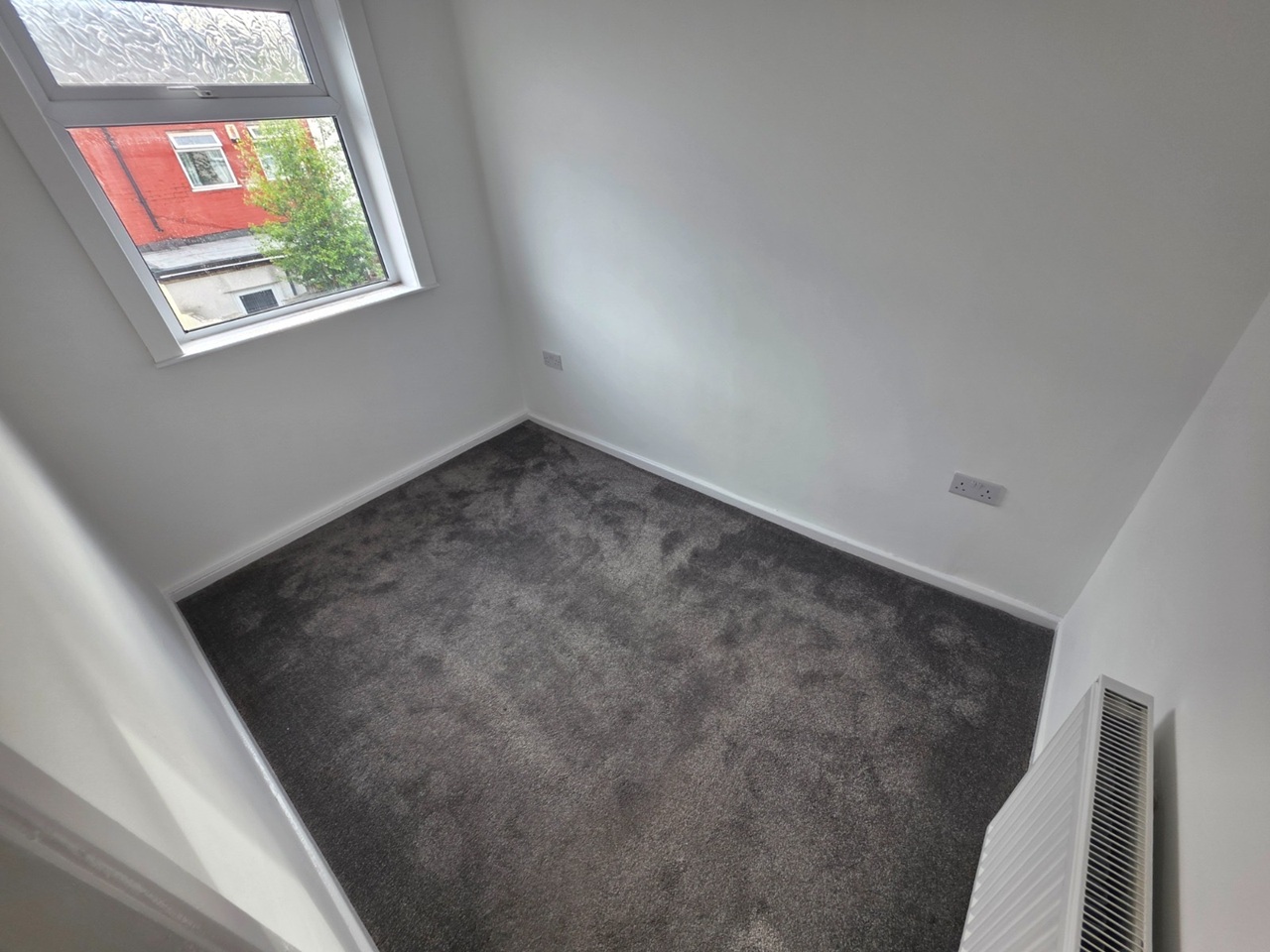 2 Bed Terraced House, Pilkington Road, M26 – photo 6