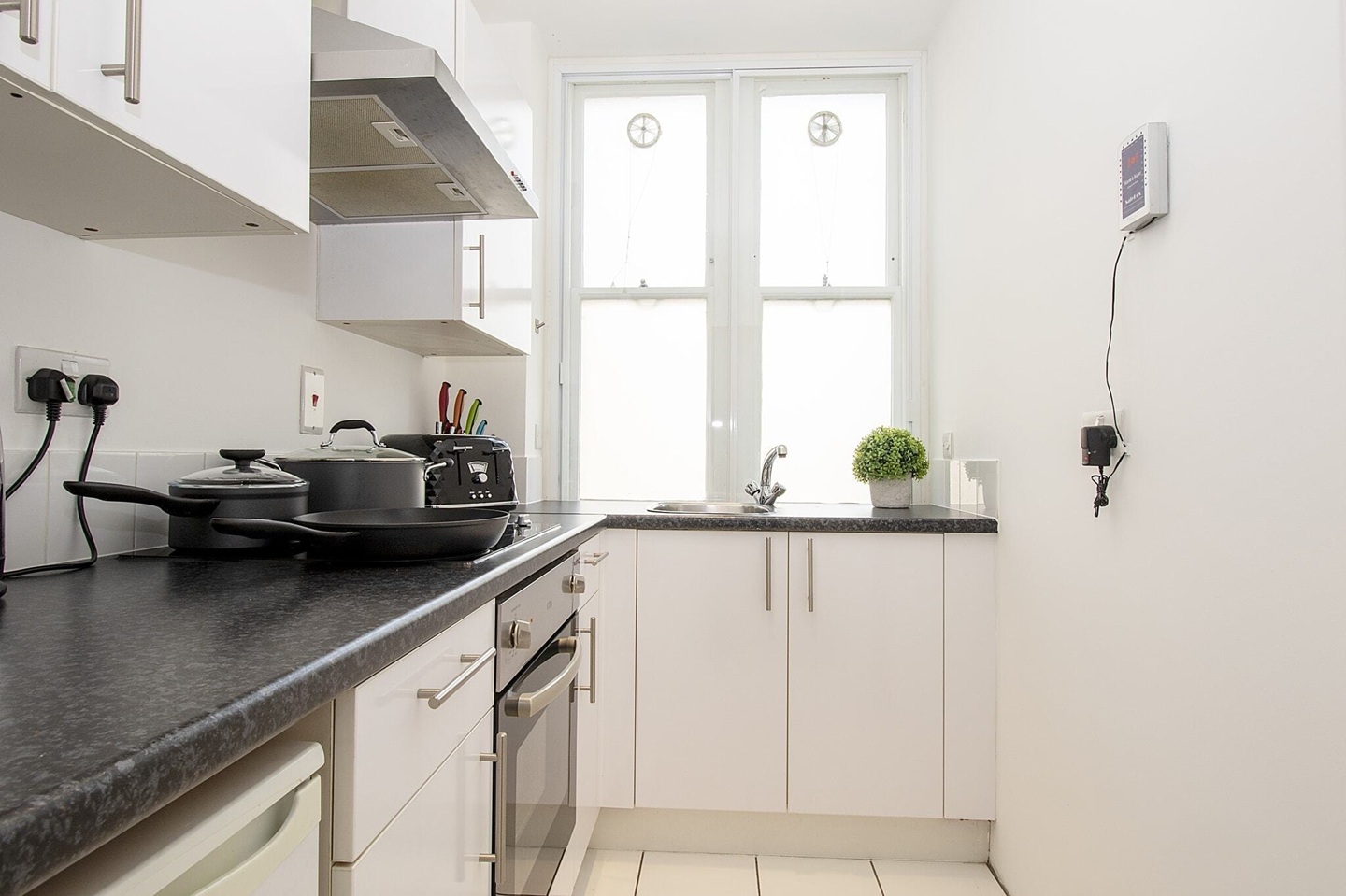 Additional image 2 of 1 Bed Flat, Hill St, W1J, N1 7GU