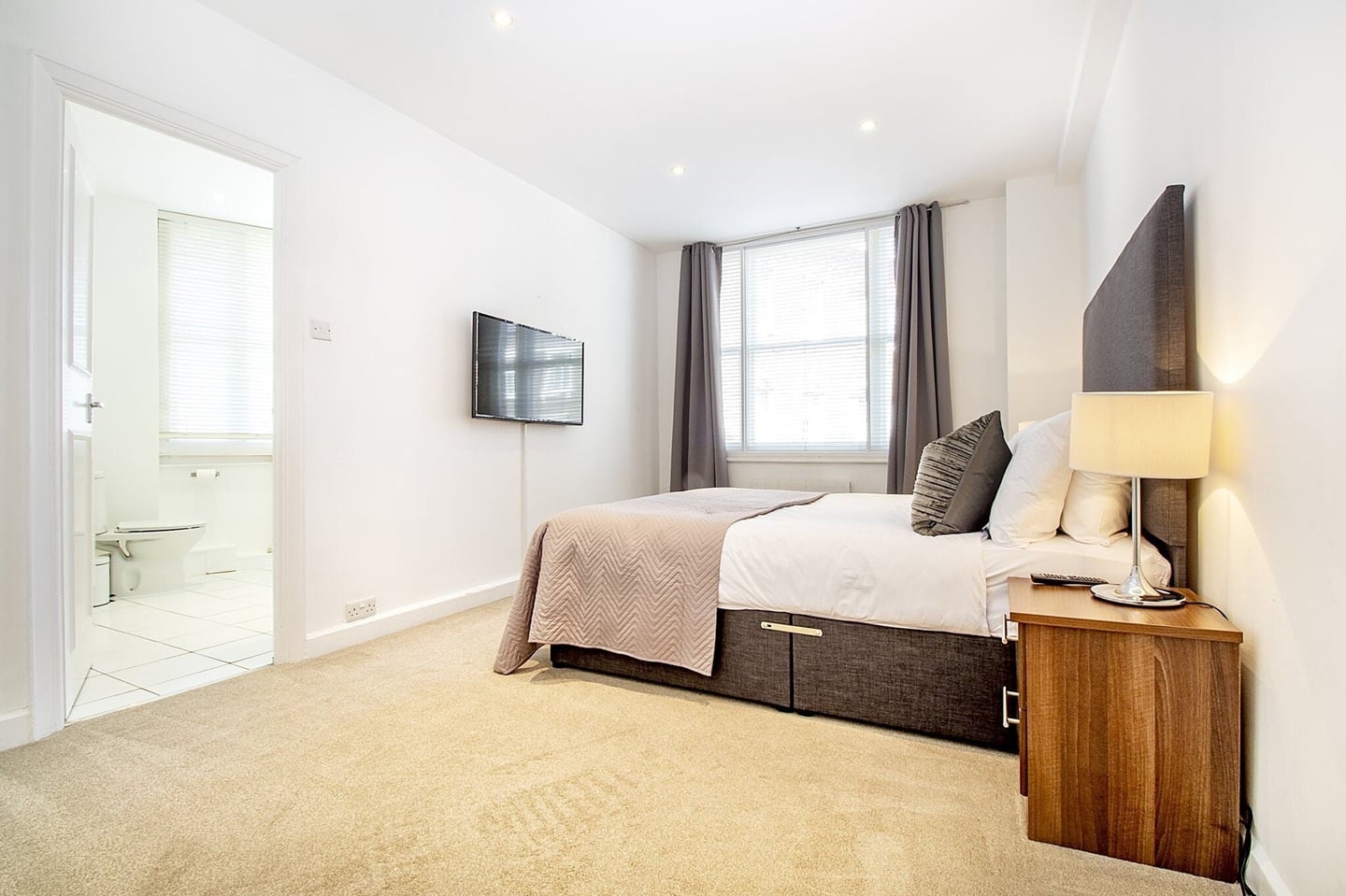 Additional image 13 of 1 Bed Flat, Hill St, W1J, N1 7GU