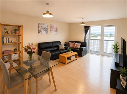 2 Bed Flat, Hulme High St, M15