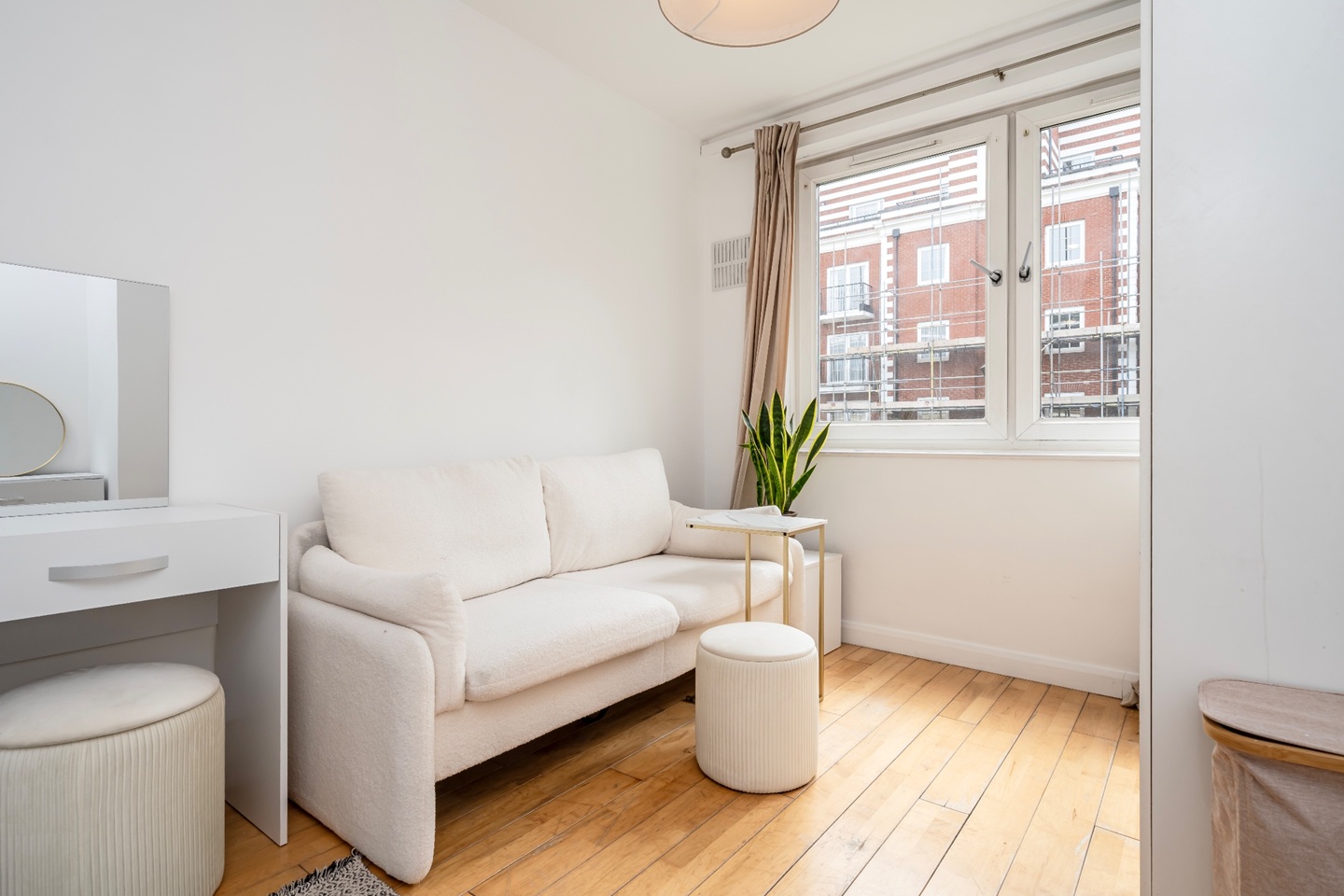 Room in a Shared Flat, Wimborne House, NW1