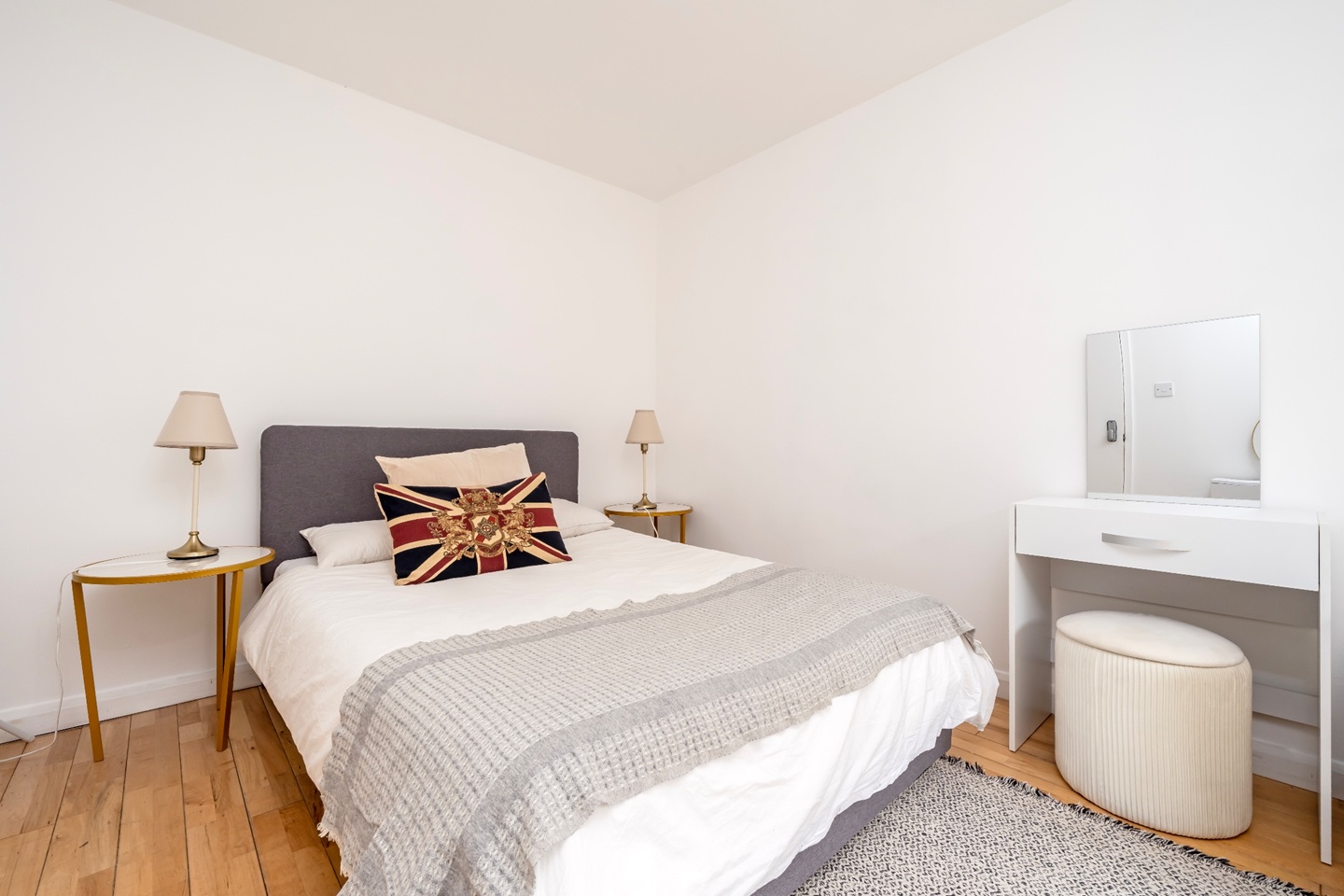 Room in a Shared Flat, Wimborne House, NW1 photo 2