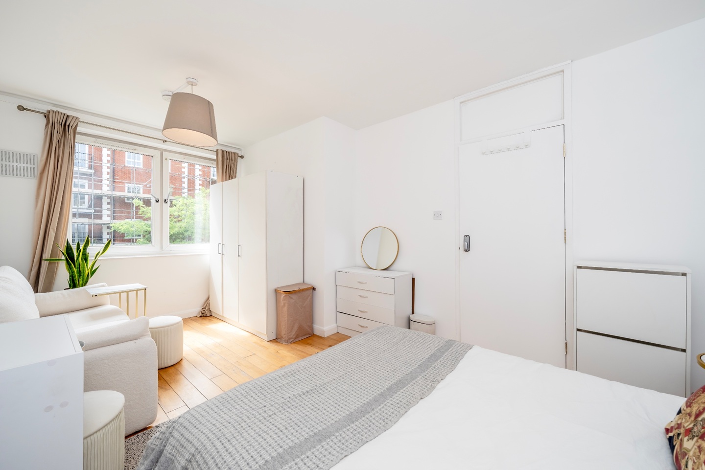 Room in a Shared Flat, Wimborne House, NW1 photo 4