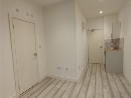 Room in a Shared House, Gleneldon Road, SW16