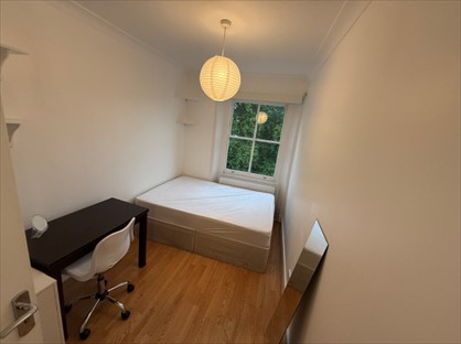 3 Bed Flat, Oakley Square, NW1