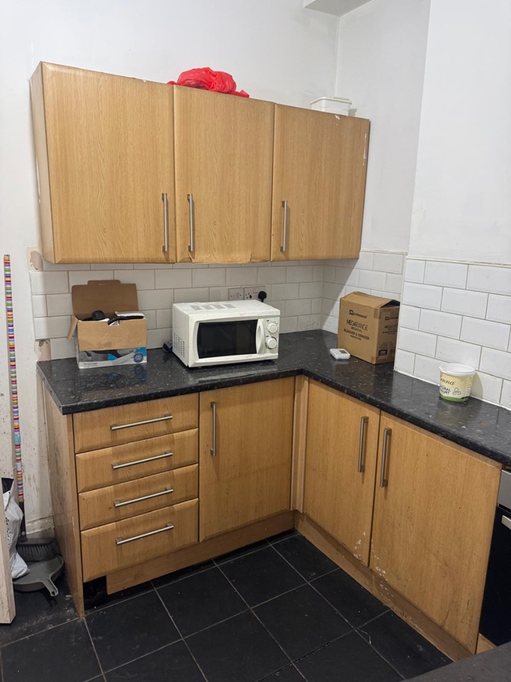 1 Bed Flat, Chorley Old Road, BL1