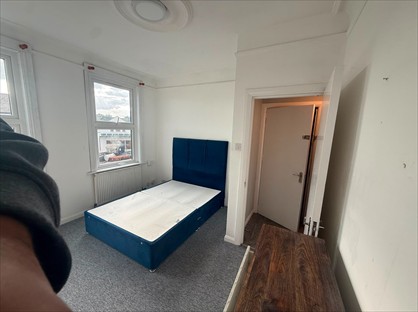 1 Bed Flat, Ley St, IG1