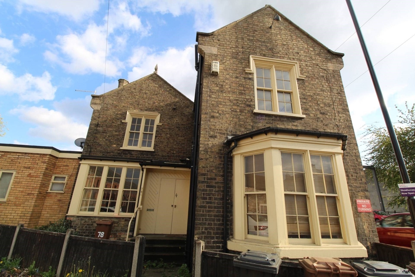 2 Bed Flat, Canwick Road, LN5
