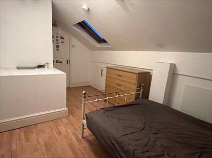 Room in a Shared House, Worsley Road, M30