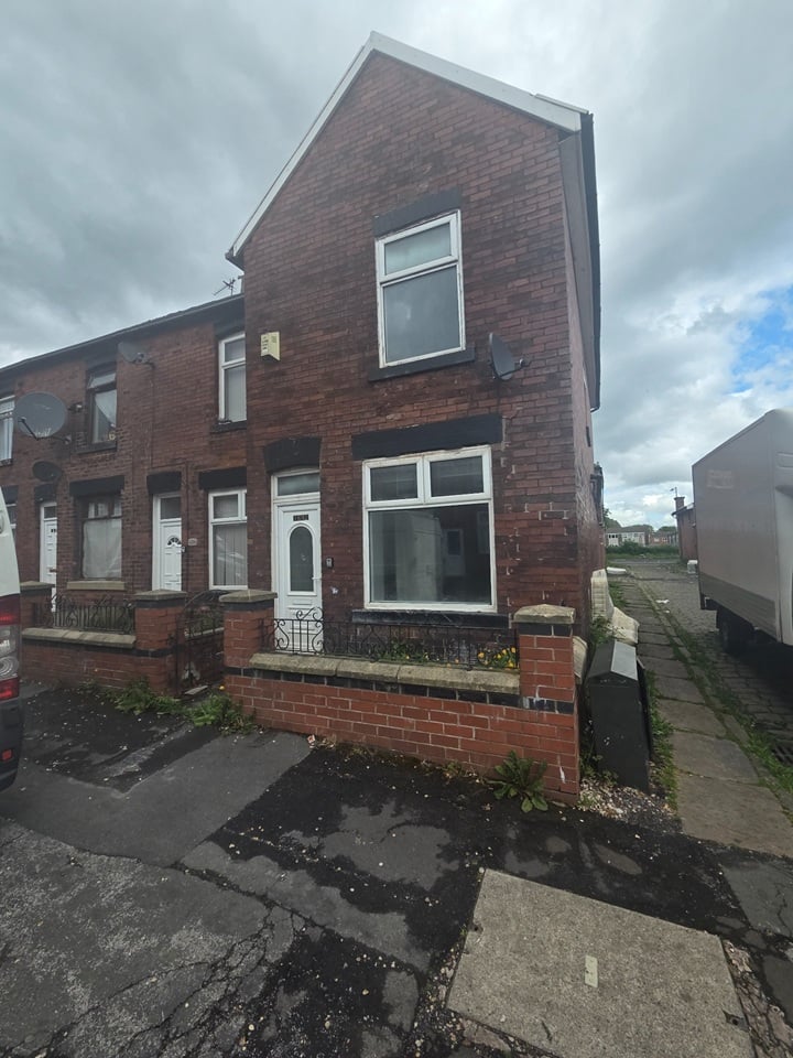 2 Bed Terraced House, Beverley Road, BL1