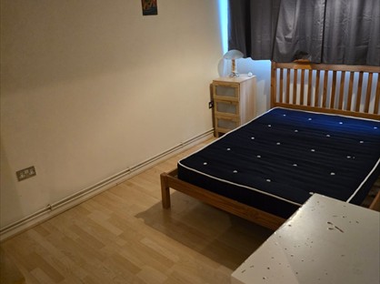 Room in a Shared House, Eastleigh Walk, SW15