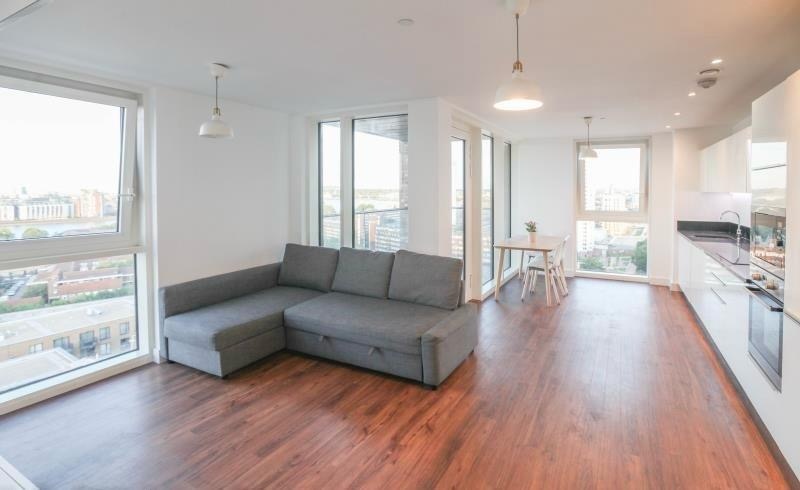 2 Bed Flat, Oslo Tower, SE8 photo 2