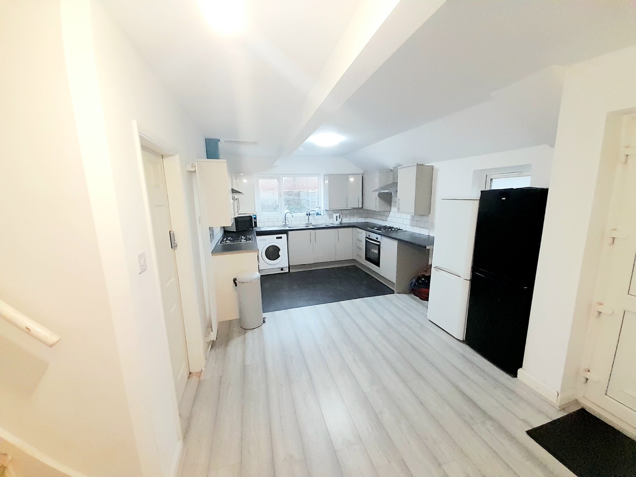 Room in a Shared House, Erith Road, LE2 photo 3