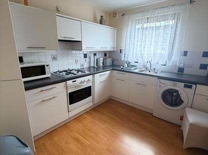 2 Bed Flat, Erroll St, AB24