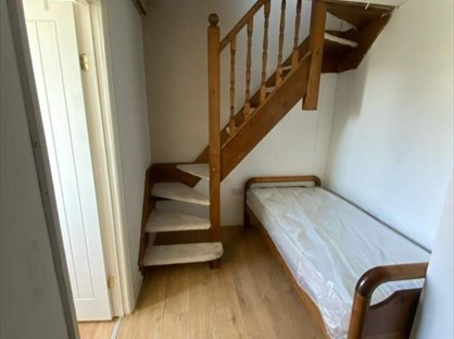 Room in a Shared House, The Greenway Hounslow, TW4