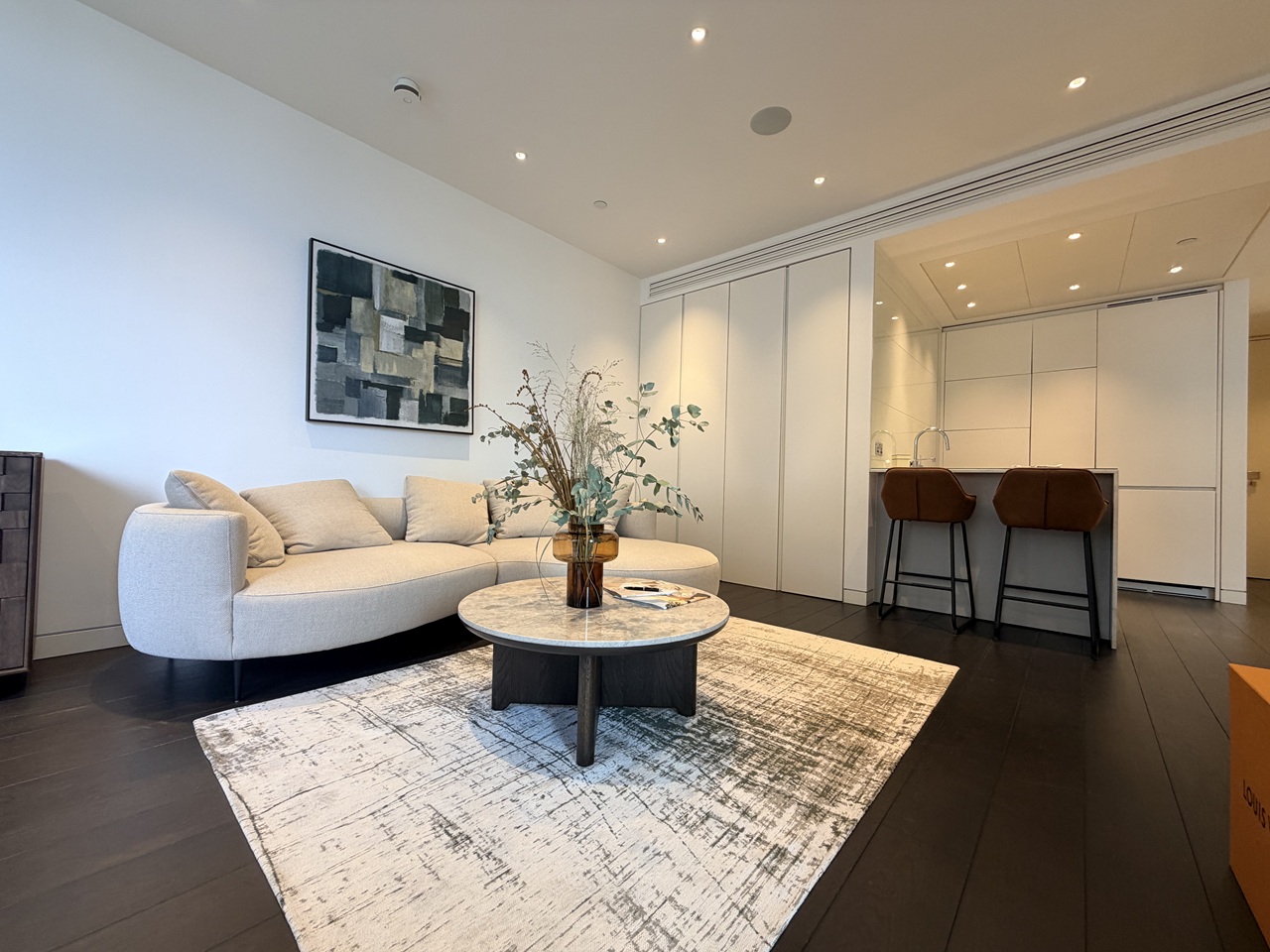 1 Bed Flat, Riverwalk, SW1P, N1 7GU