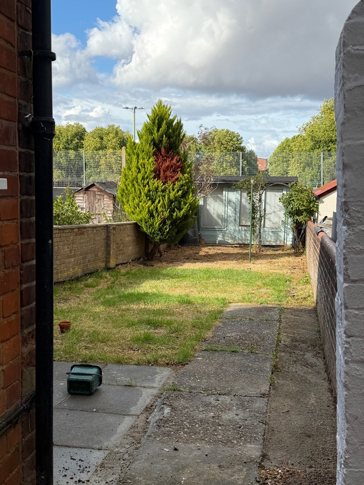 1 Bed Flat, Norfolk Road, RG30 photo 5