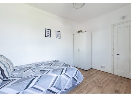 Room in a Shared House, Pownall Road, TW3