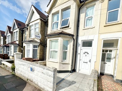 5 Bed Terraced House, Canterbury St, ME7