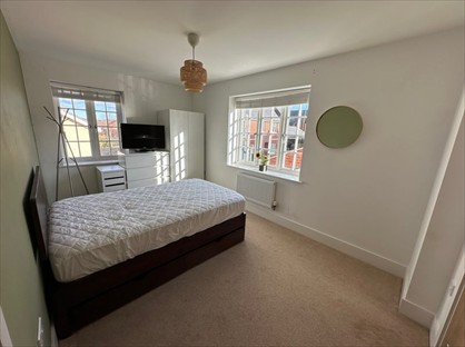 2 bed room for rent in Room in a Shared Flat, Rennoldson Green, CM2