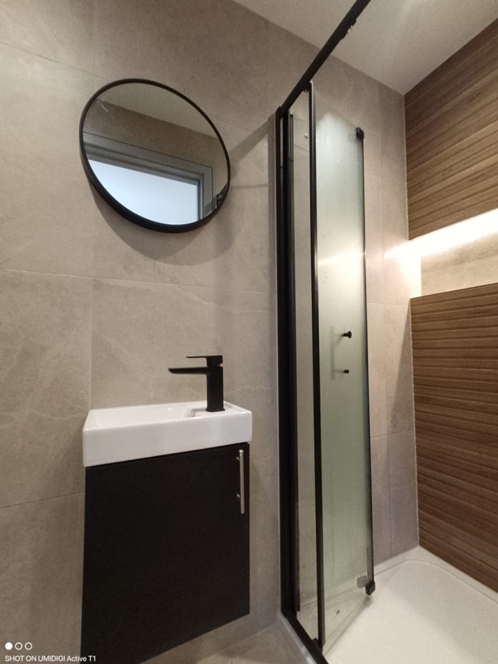 Studio Flat, Southwell Road, SE5 photo 5