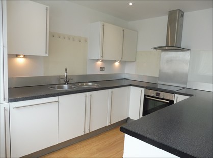 2 Bed Flat, Albert Basin Way, E16
