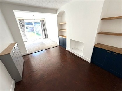 4 Bed Semi-Detached House, Ashridge Way, TW16