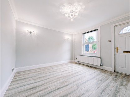 2 Bed Semi-Detached House, Laud St, CR0