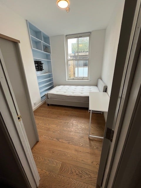 Additional image 4 of 3 Bed Flat, Theobalds Road, WC1X, N1 7GU