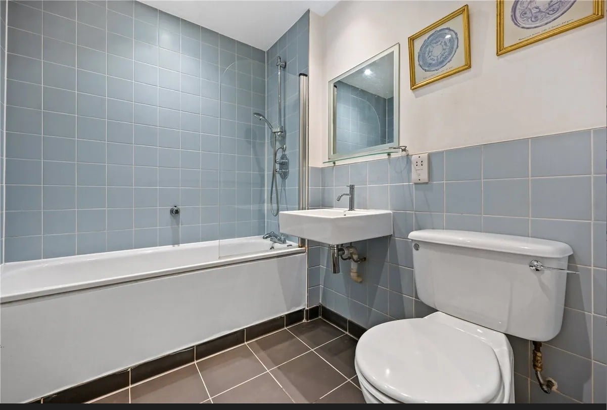 Additional image 6 of 3 Bed Flat, Theobalds Road, WC1X, N1 7GU