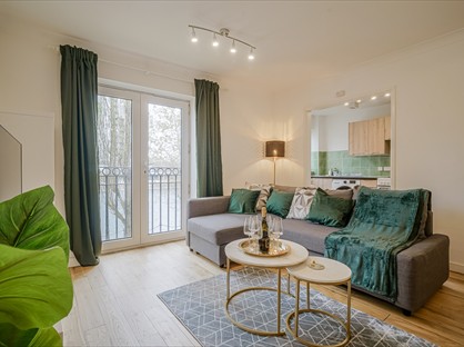 2 Bed Flat, Labrador Quay, M50