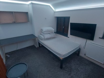 Studio Flat, St. Rumbolds Lane, MK18