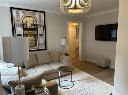 3 Bed Flat, Parker St, WC2B