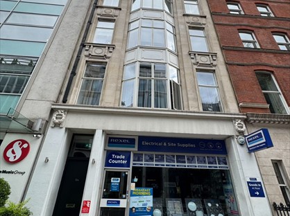1 Bed Flat, Berners St, W1T