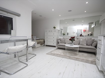 1 Bed Flat, Mortimer Crescent, NW6