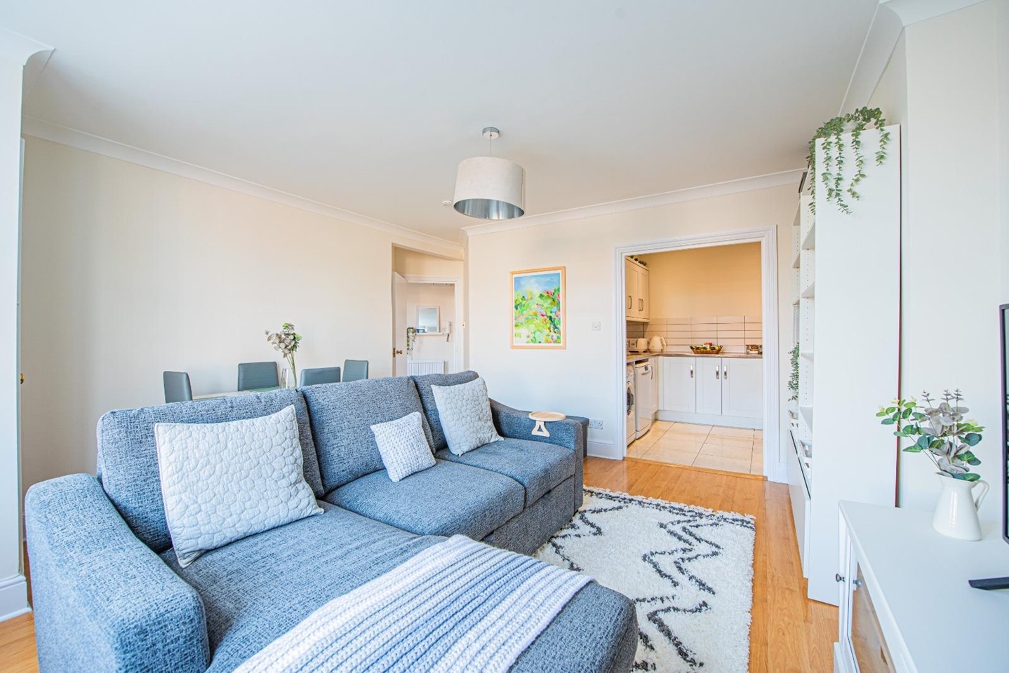 2 Bed Flat, Canfield Gardens, NW6