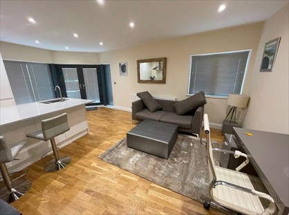 2 Bed Flat, New Town House, SM1