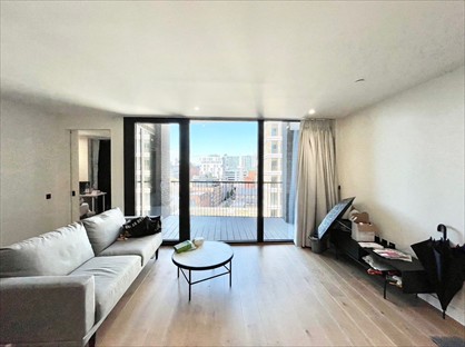 3 Bed Flat, Emery Way, E1W