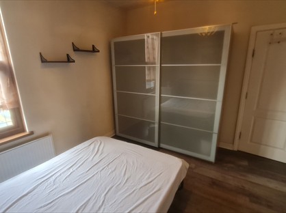 Room in a Shared House, Cowley Road, IG1
