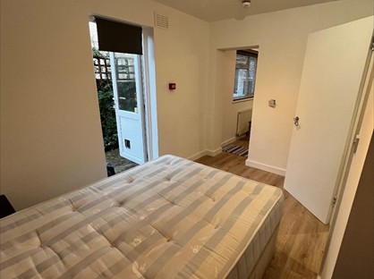 Room in a Shared House, Burrage Road, SE18