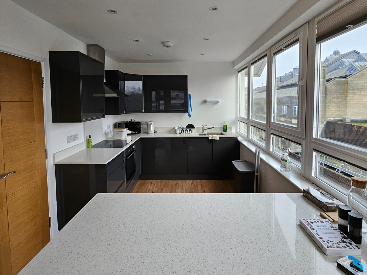 2 Bed Flat, St. Giles Court, BS1 photo 3