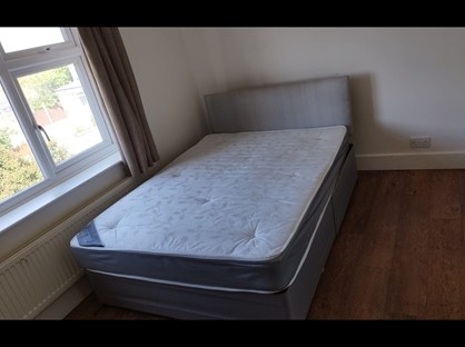 Room in a Shared House, Lancaster Drive, RM12