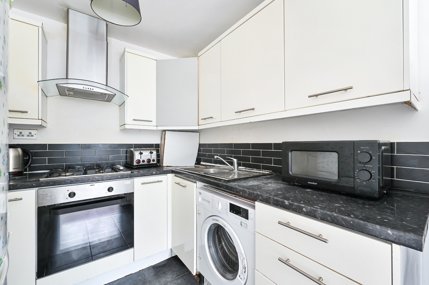 5 Bed Maisonette, Badric Court, SW11