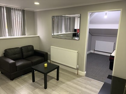 1 Bed Flat, Claremont, BD7