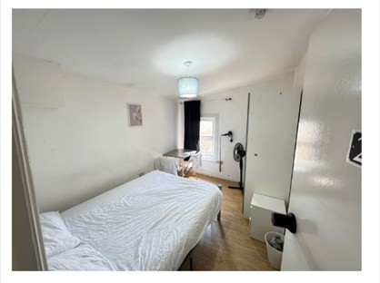 Room in a Shared Flat, Burdett Road, E3