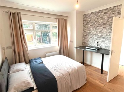 Studio Flat, Radcliffe Road, HA3