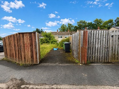 Room in a Shared House, Common Walk, WS12
