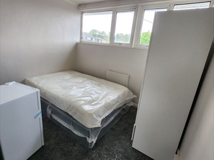 5 bed room for rent in Room in a Shared House, Shepeshall, SS15
